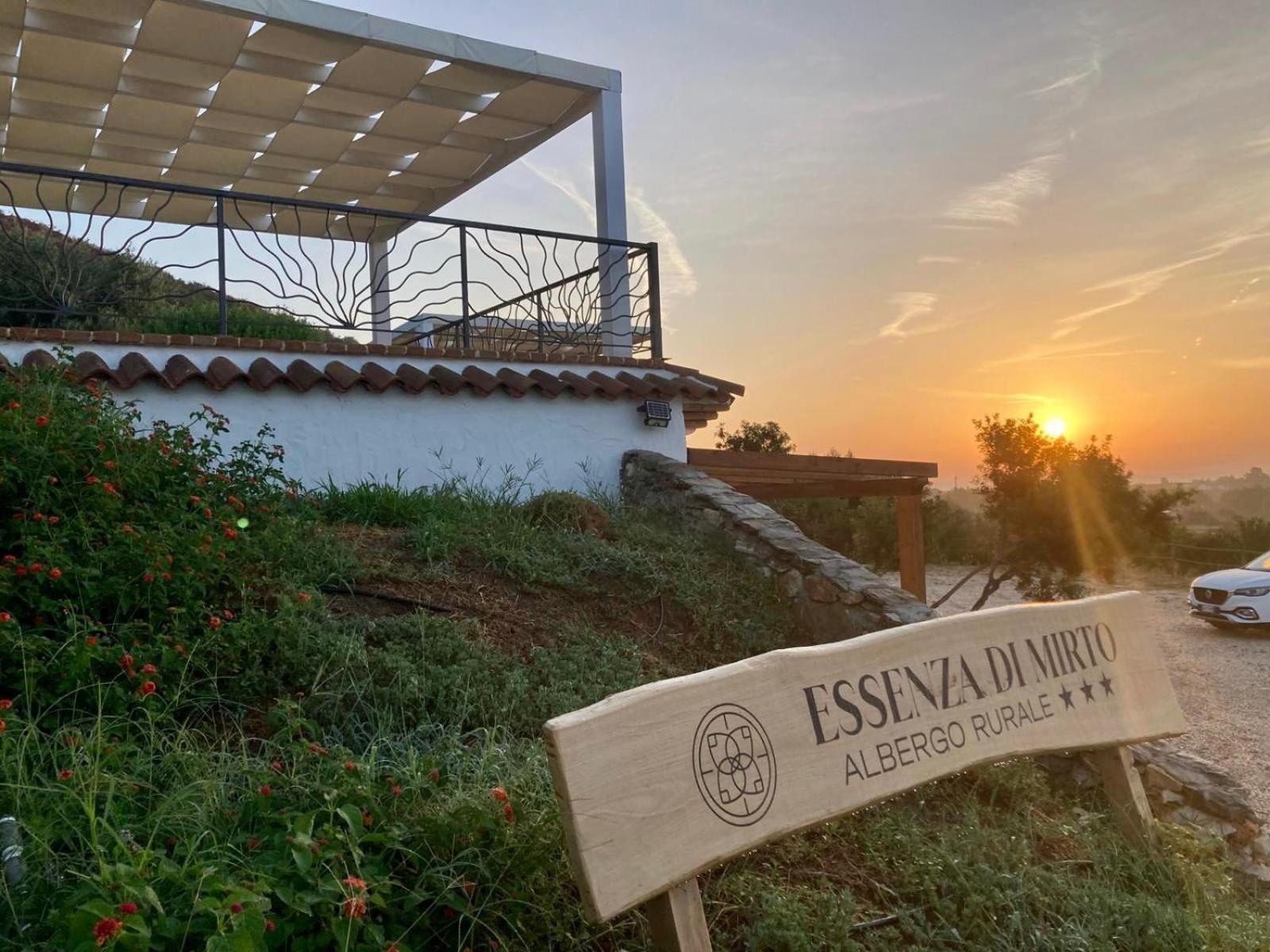 Hotel Essenza Di Mirto La Caletta Exteriér fotografie