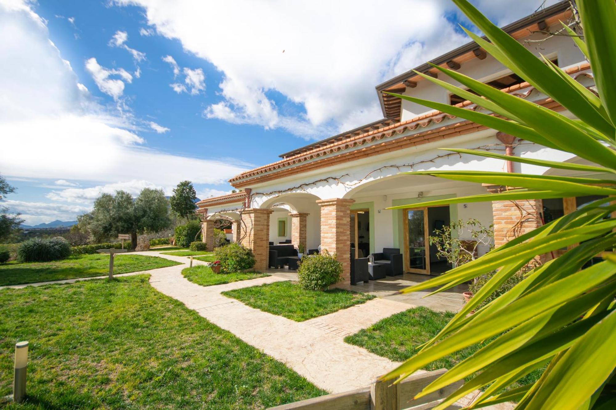 Hotel Essenza Di Mirto La Caletta Exteriér fotografie